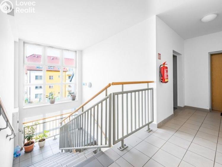 Pronájem bytu 1+KK Praha, Švihovská č. 9