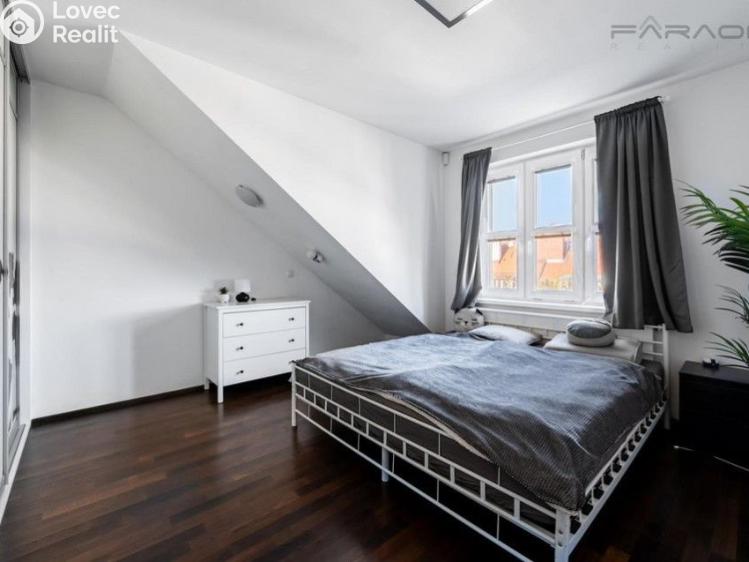 Pronájem bytu 3+KK Praha, Na výsledku II č. 12