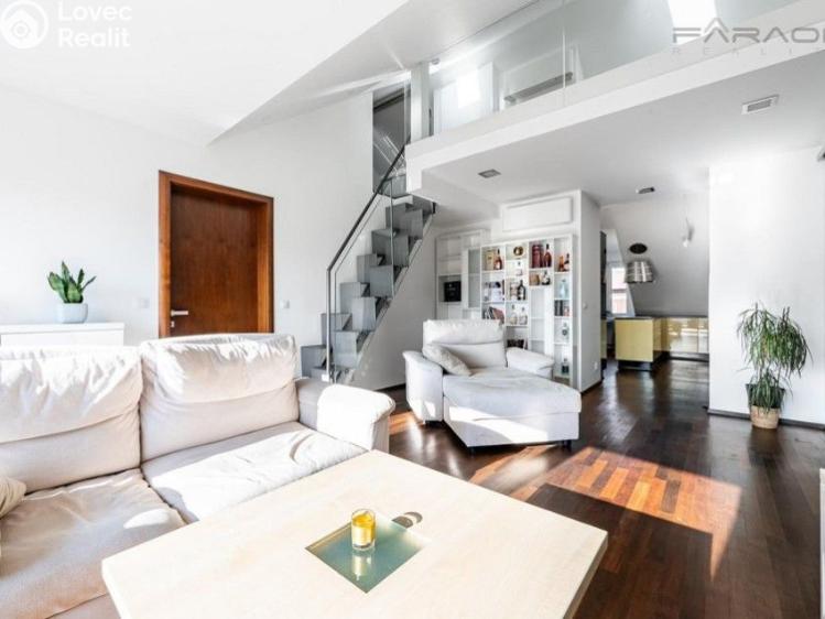 Rent apartment 3+KK Praha, Na výsledku II č. 17