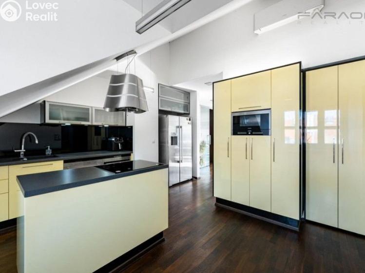 Rent apartment 3+KK Praha, Na výsledku II č. 1