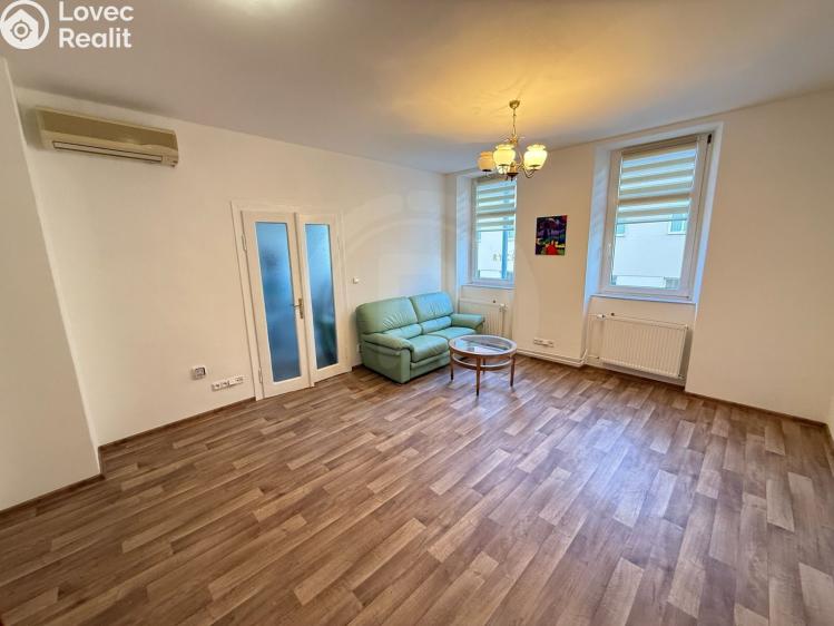 Pronájem bytu 3+KK České Budějovice, Jírovcova 1623/15 č. 4