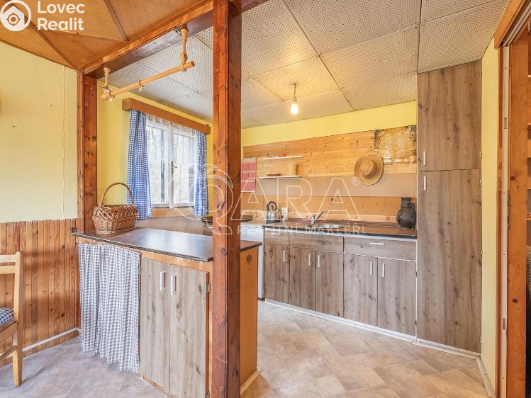 Sale hut Mnichovice č. 11