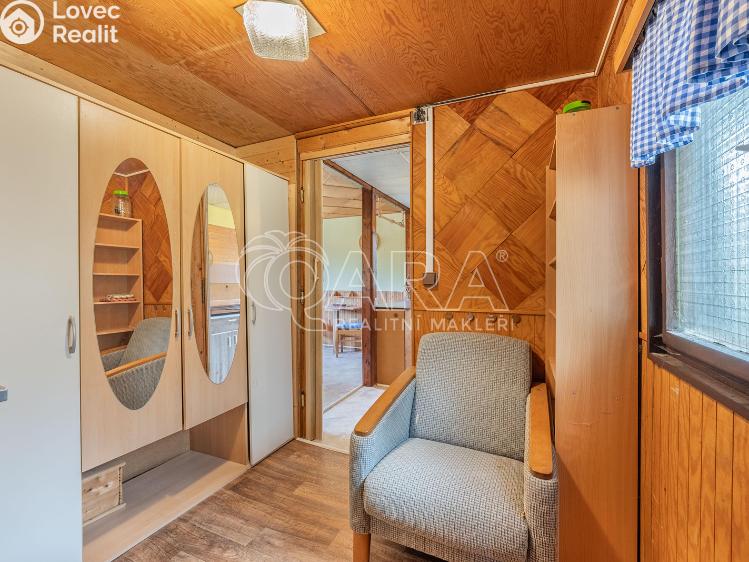 Sale hut Mnichovice č. 13