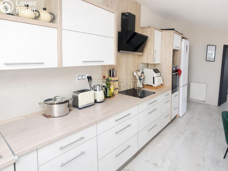 Продаж квартири 4+KK Chodov, Bezručova č. 2