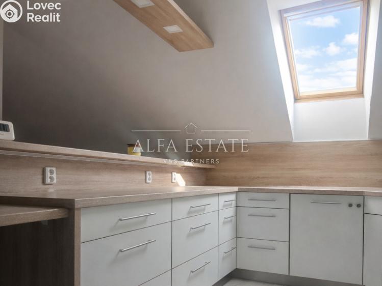 Продаж квартири 4+KK Chodov, Bezručova č. 26