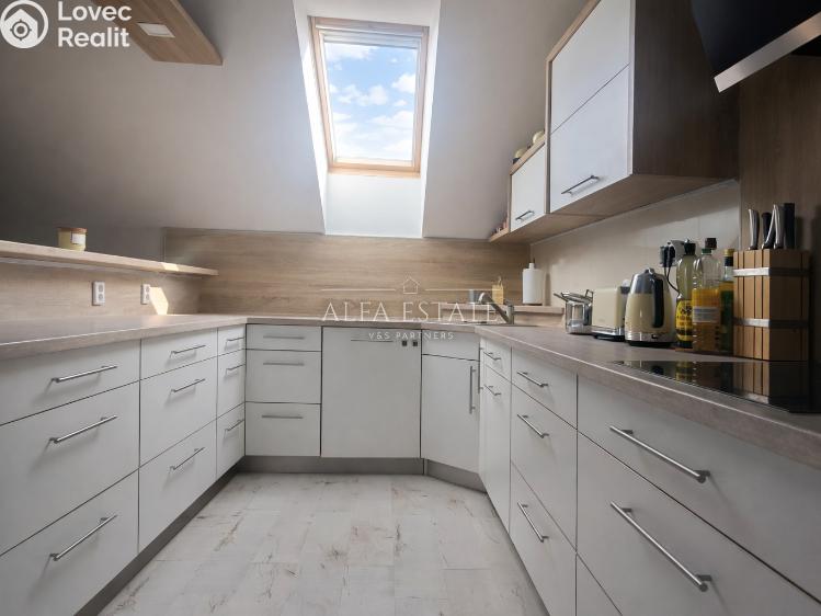 Prodej bytu 4+KK Chodov, Bezručova č. 7