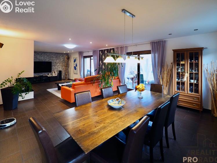 Продаж сімейного будинку Hradečno č. 8