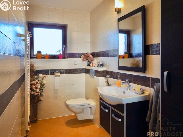 Продаж сімейного будинку Hradečno č. 19