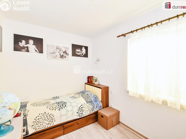 Продажа семейного дома Chýně, Hájecká č. 24