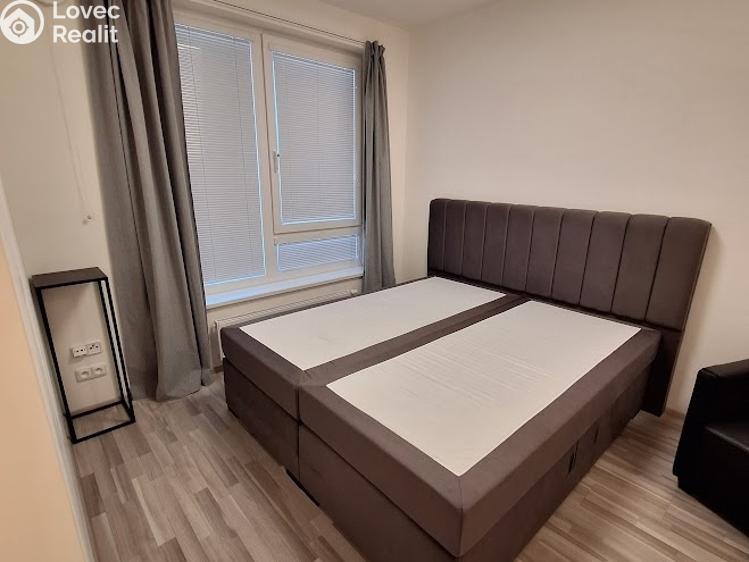 Pronájem bytu 2+KK Praha, Huppnerova č. 8