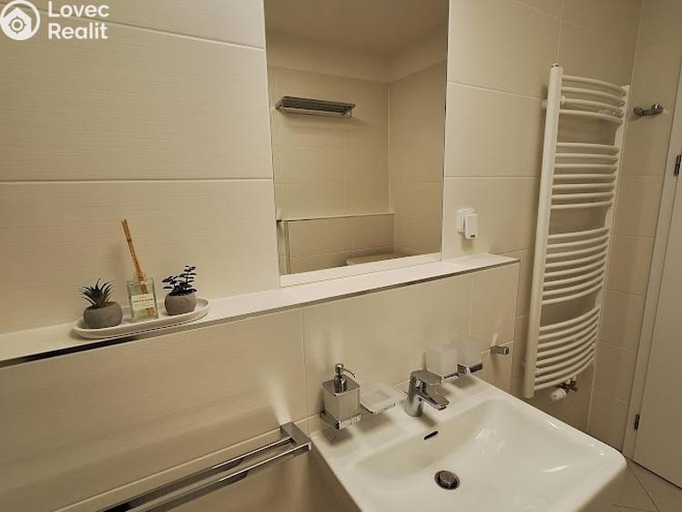 Pronájem bytu 2+KK Praha, Huppnerova č. 12