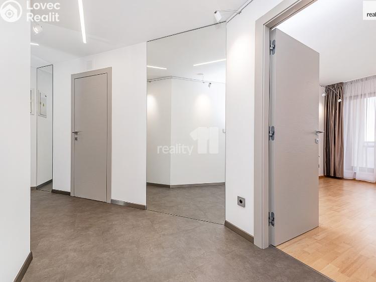 Pronájem bytu 2+KK Praha 10, Smolenská č. 13