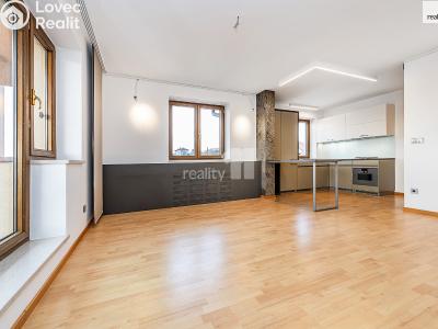 Pronájem bytu 2+KK Praha 10, Smolenská č. 3