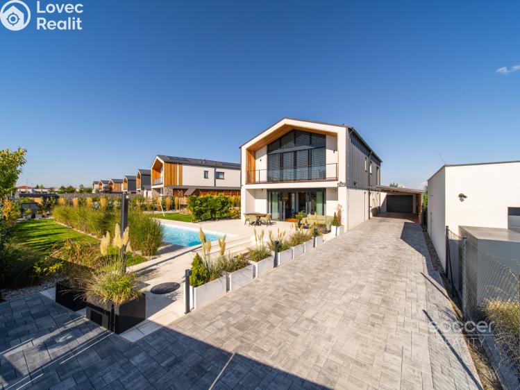 Sale family house Předboj, K Parku č. 9