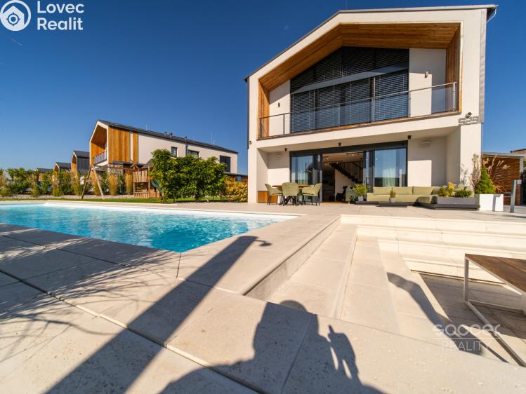 Sale family house Předboj, K Parku č. 10