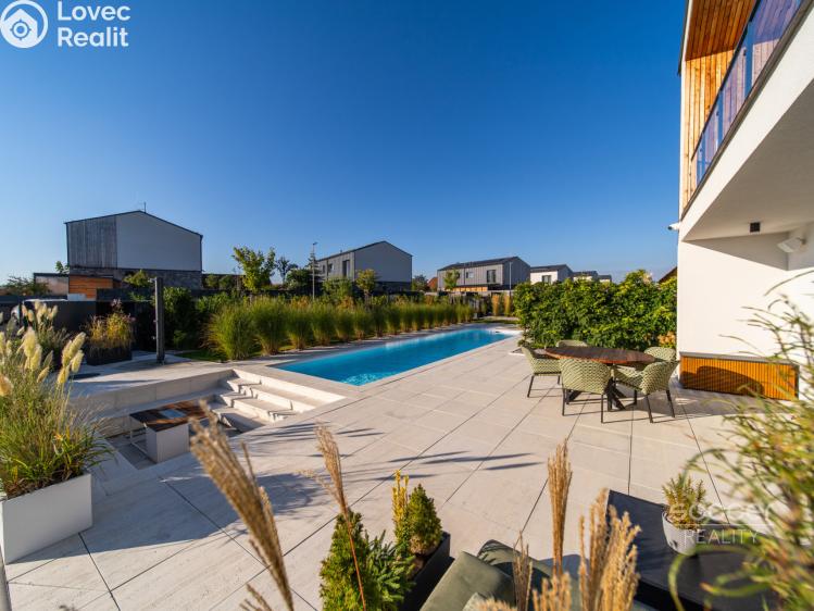 Sale family house Předboj, K Parku č. 11