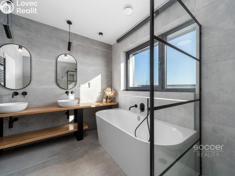 Sale family house Předboj, K Parku č. 40