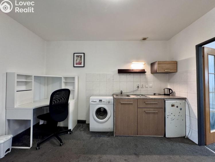 Pronájem bytu 2+KK Praha, U Santošky 933/20 č. 2