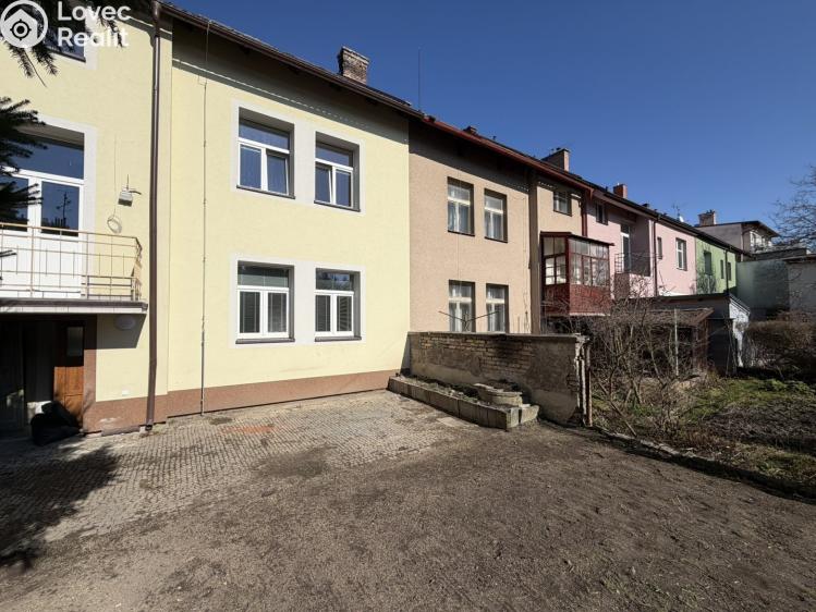 Pronájem bytu 2+KK Pardubice, Kotkova 794 č. 12