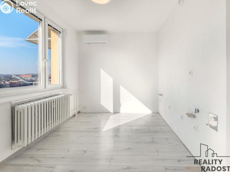 Prodej bytu 3+1 Znojmo, Sokolovská č. 9