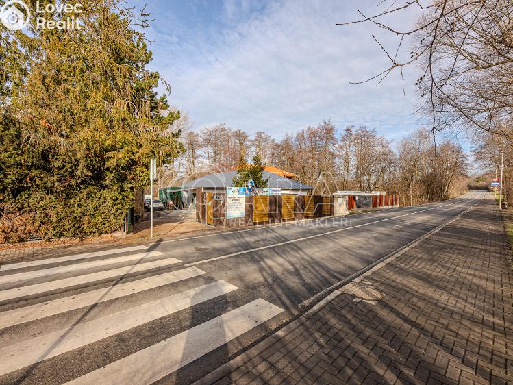 Оренда торгового приміщення Vestec, Vestecká 541 č. 20