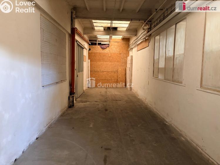 Оренда складу Podivín, Husova č. 2