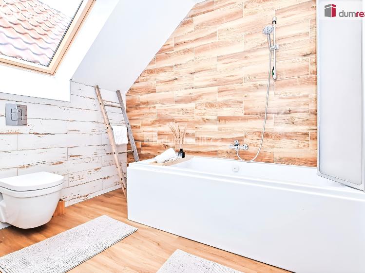 Prodej rodinného domu Hostín č. 11