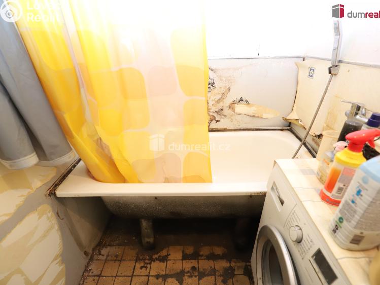 Prodej bytu 2+1 Karlovy Vary, nábřeží Jana Palacha č. 10