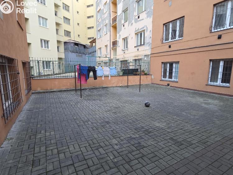 Pronájem bytu 1+1 Praha, Družstevní č. 1