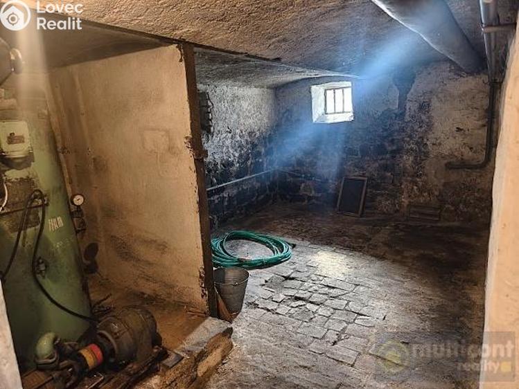 Prodej rodinného domu Komořany č. 8