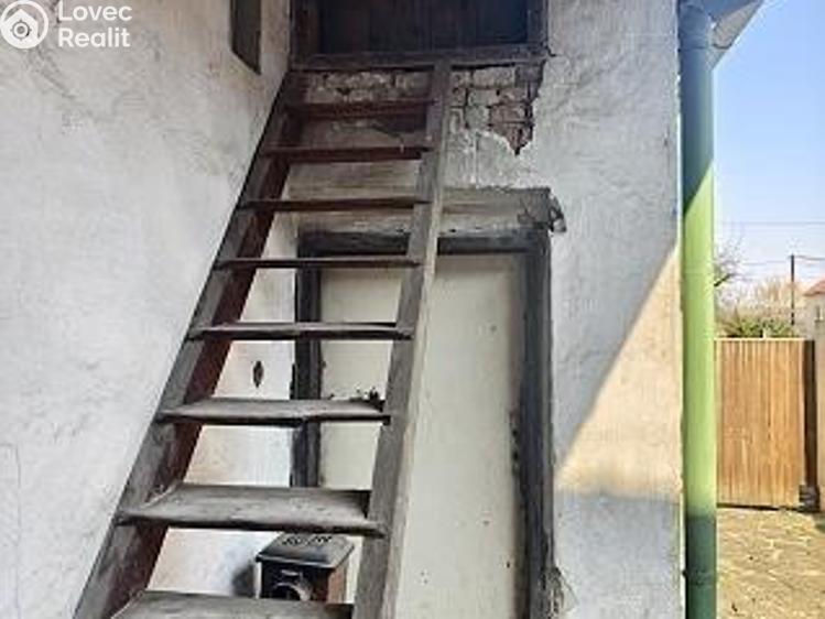 Prodej rodinného domu Komořany č. 26