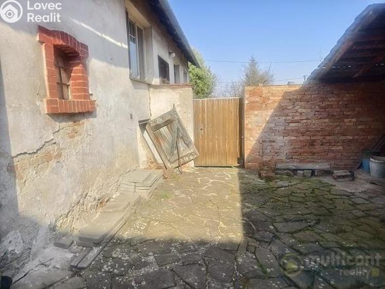 Prodej rodinného domu Komořany č. 30