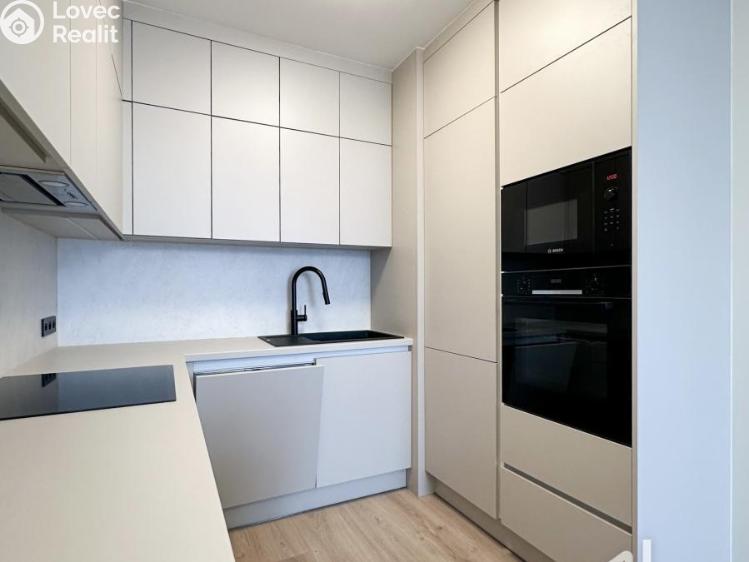 Pronájem bytu 2+KK Praha, U Zvonařky č. 1