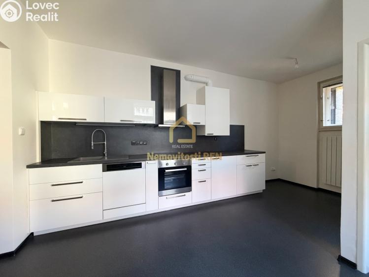 Pronájem bytu 3+1 Ostrava, Veleslavínova č. 1