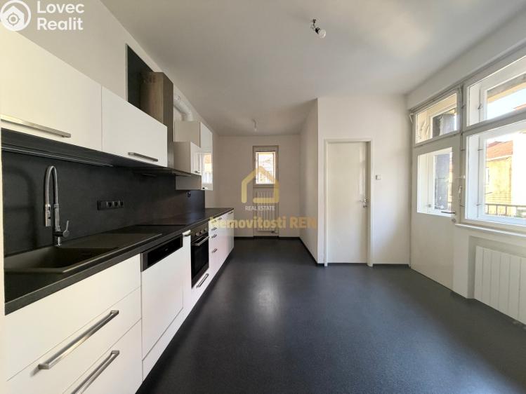 Pronájem bytu 3+1 Ostrava, Veleslavínova č. 7