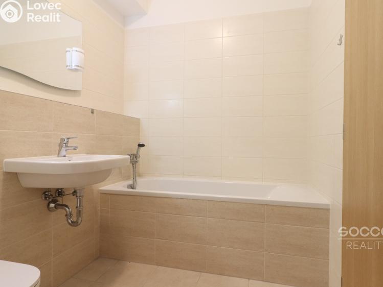 Pronájem bytu 1+KK Praha, Bermanova č. 8