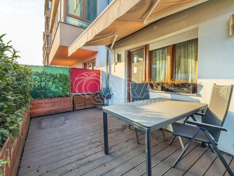 Pronájem bytu 2+1 Praha, Strančická 3339/37 č. 22