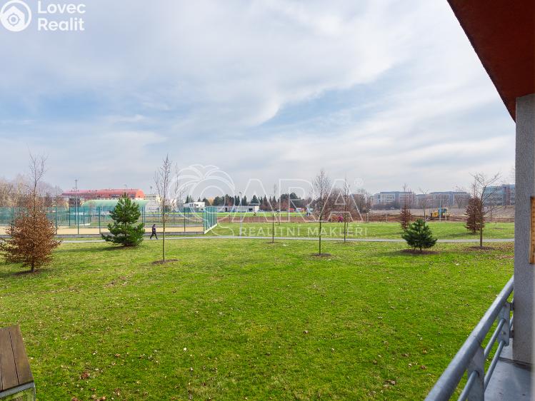 Pronájem bytu 1+KK Praha, Sazovická 455/26 č. 8