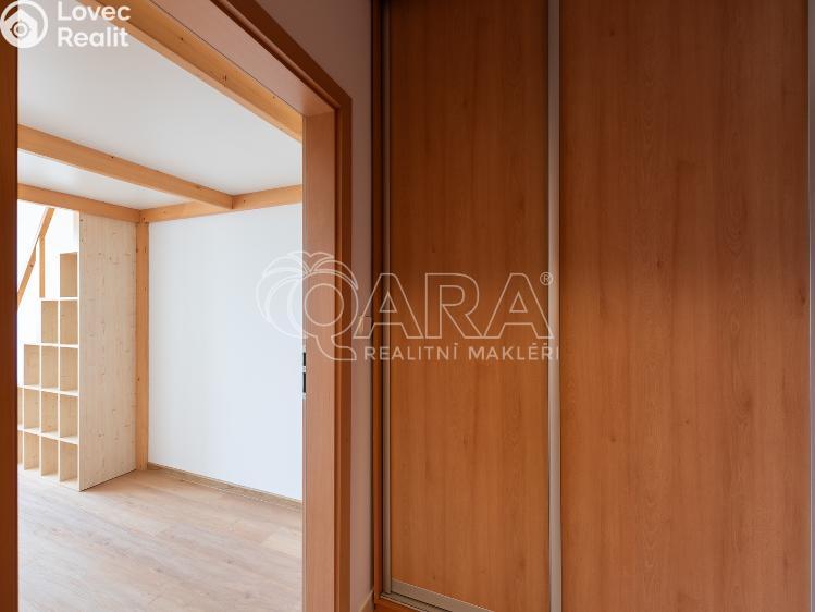 Pronájem bytu 1+KK Praha, Sazovická 455/26 č. 12