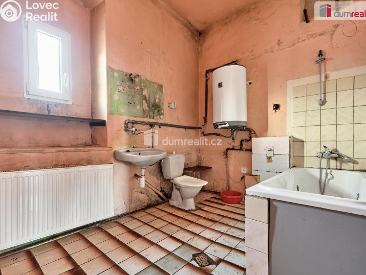 Продажа семейного дома Kravaře, náměstí č. 4