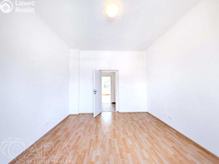 Pronájem bytu 3+1 Praha, K rukavičkárně č. 10