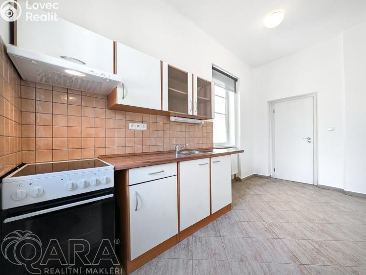 Pronájem bytu 3+1 Praha, K rukavičkárně č. 14