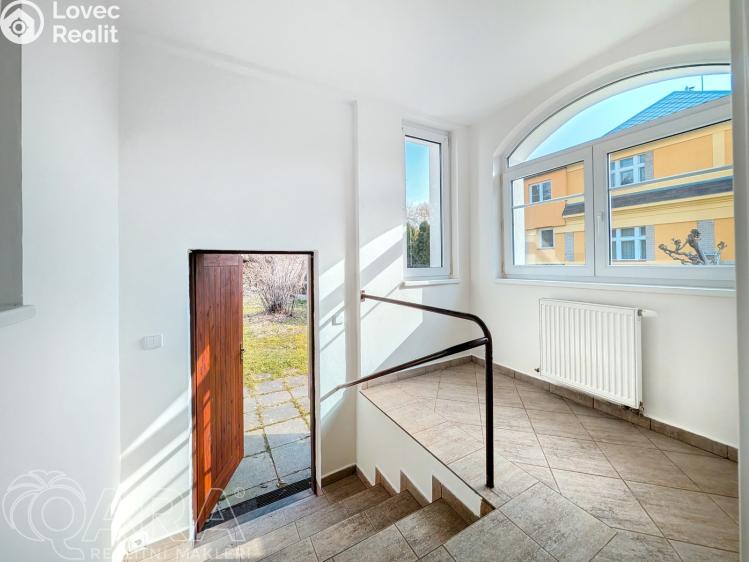 Pronájem bytu 3+1 Praha, K rukavičkárně č. 17