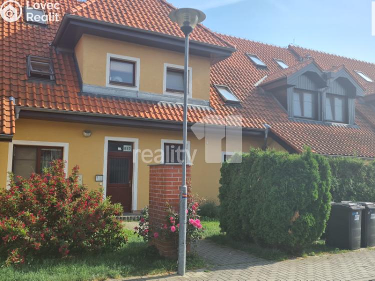 Аренда квартиры 1+KK Jesenice, Příčná II. č. 12