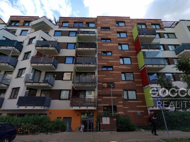 Pronájem garážového stání Praha, Zakšínská č. 5