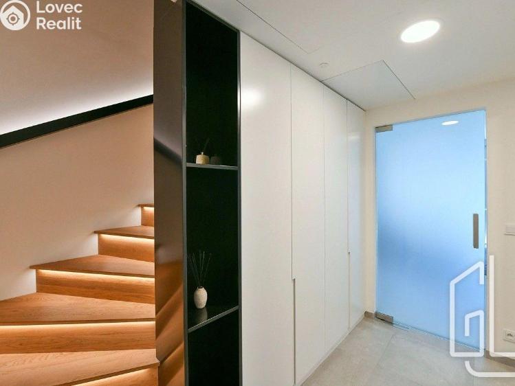 Pronájem bytu 3+KK Praha, Petržílkova 2835/1 č. 7