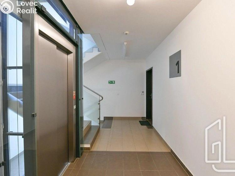 Pronájem bytu 3+KK Praha, Petržílkova 2835/1 č. 12