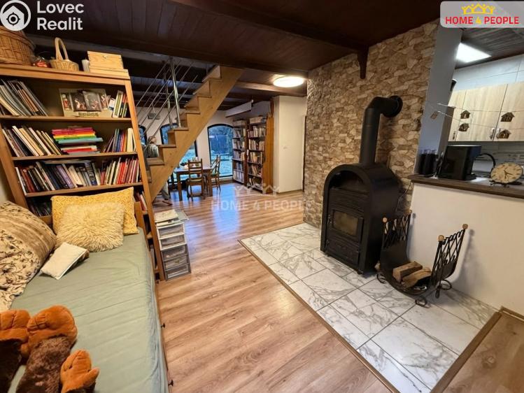 Prodej rodinného domu Hradištko, Velká Podkova č. 8