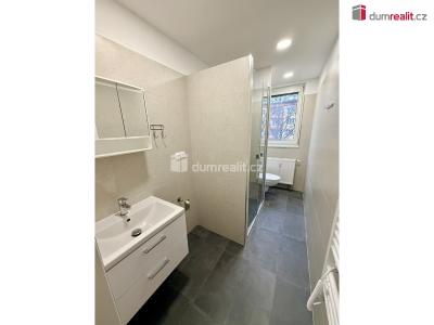 Pronájem bytu 2+1 Zlín, Dukelská č. 5