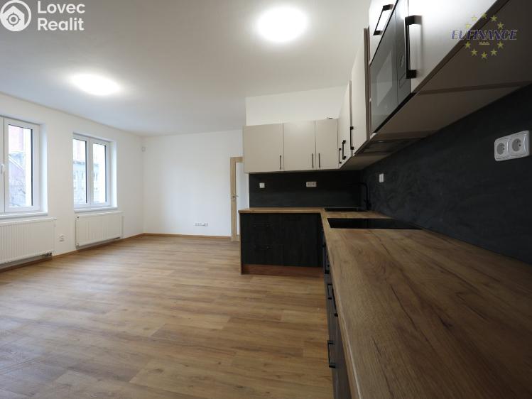 Pronájem bytu 2+KK Kladno, Jana Palacha 1620 č. 4